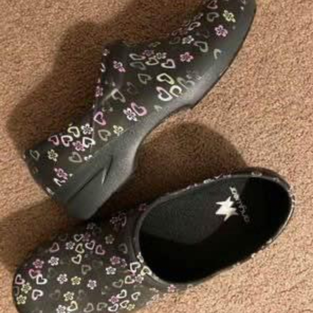 Nursing Clogs